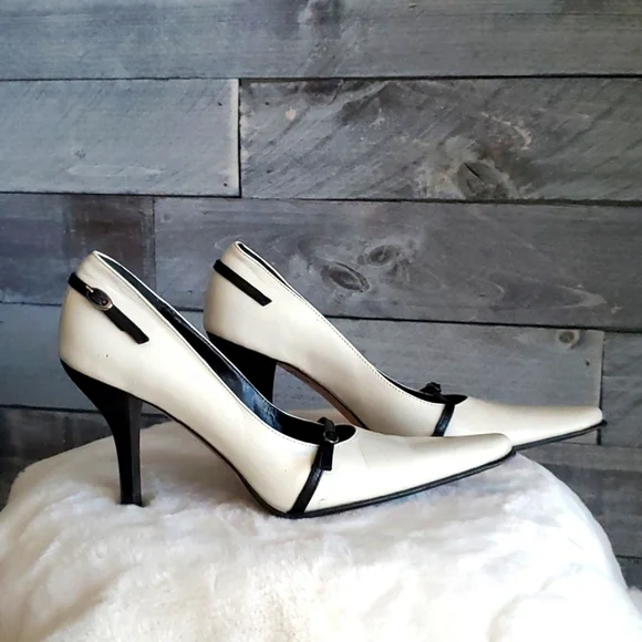 KENNETH COLE NEW YORK IVORY HEELS LEATHER SIZE 6 VINTAGE CLASSIC BLACK WHITE - Picture 14 of 14
